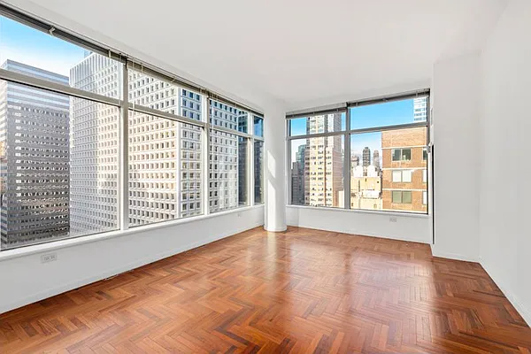 Rented by Up Real Estate Advisors LLC | media 4