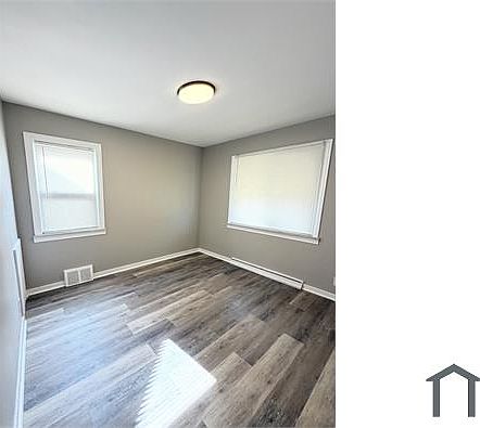 4th image of 7324 Pierson St