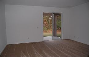 4th image of 2699 Quincy Ave SE