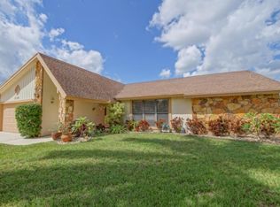 200 Bilbao St, Royal Palm Beach, FL 33411