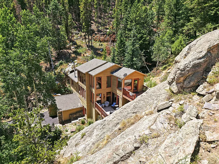 551 Aspen Dr — Photo 35