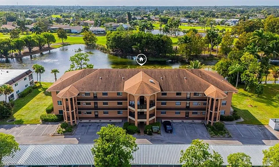5535 Rattlesnake Hammock Rd #302