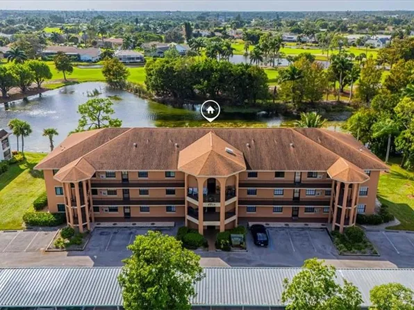 5535 Rattlesnake Hammock Rd APT 302, Naples, FL 34113