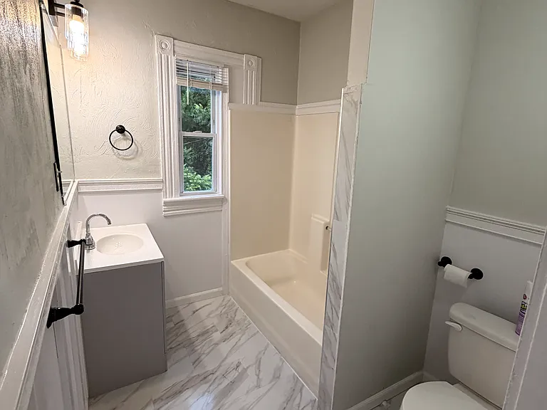 129 Poplar Ave — Photo 6
