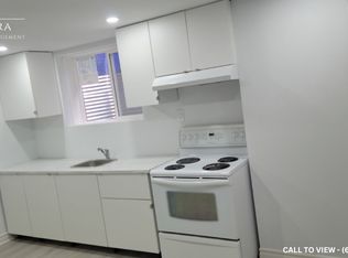 10 Deverill Cres #2, Ajax, ON L1T 1S4