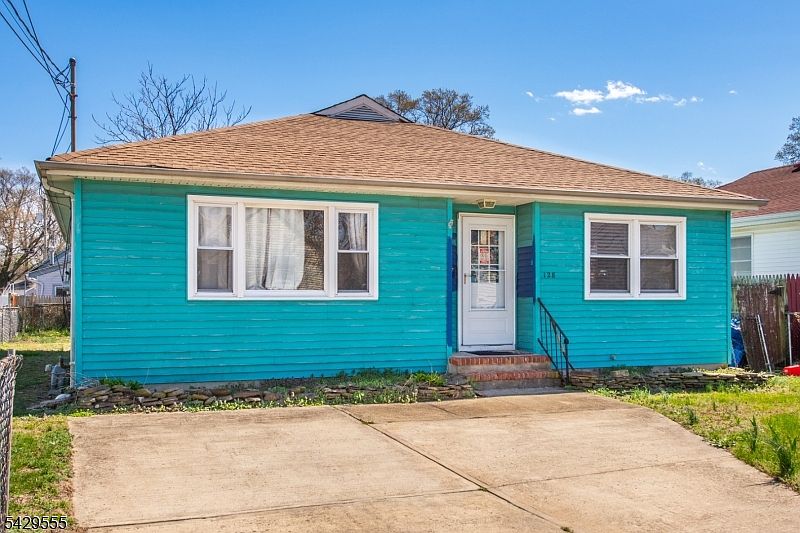 1st image of 128 Highland Blvd