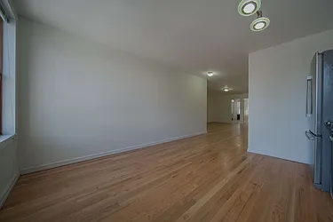 Rented by TM Realty Exchange Inc.