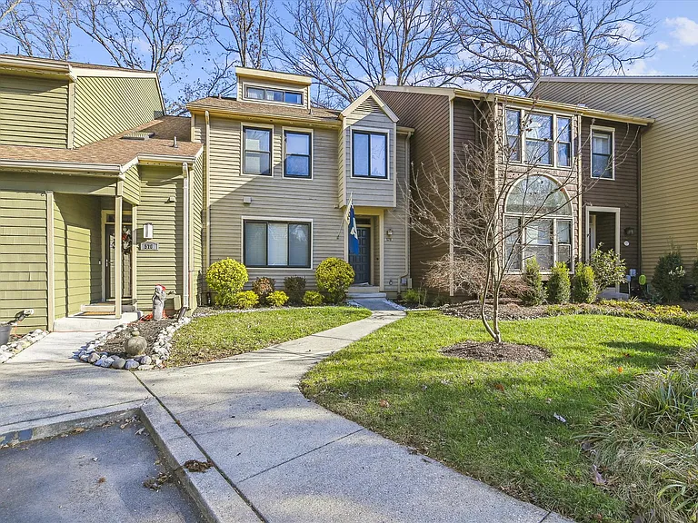 578 Foxpaw Trl — Photo 1