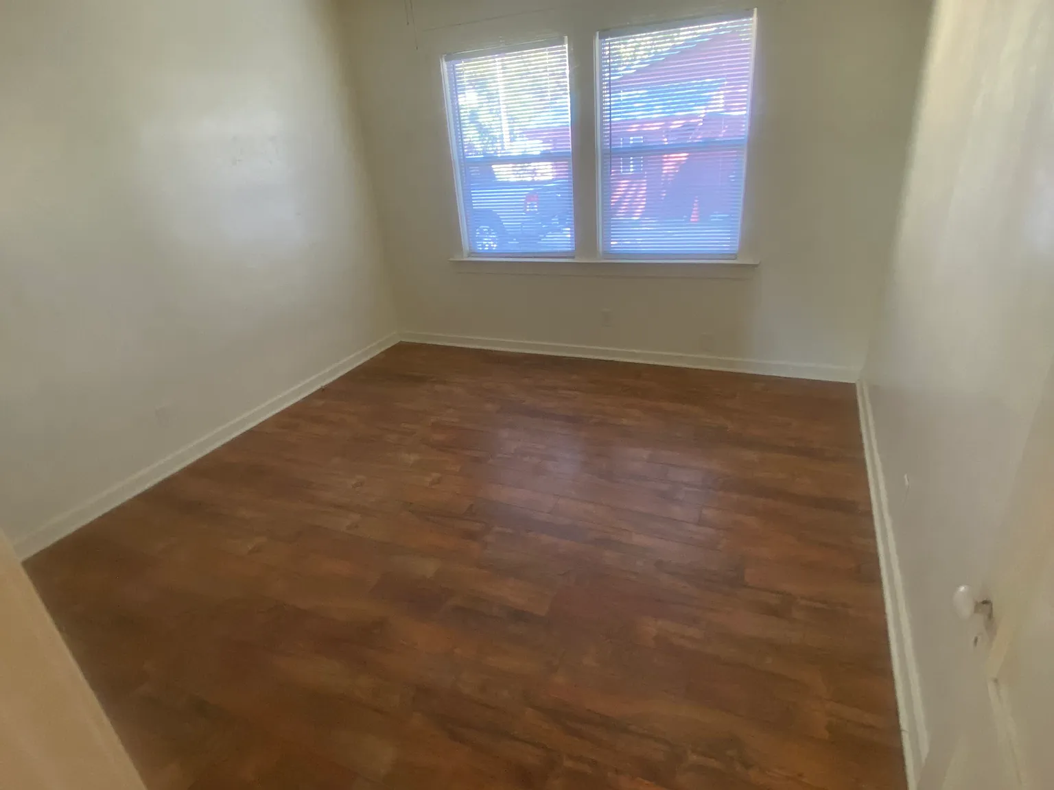 2 bed, 872 sqft, $1,500 — Photo 2