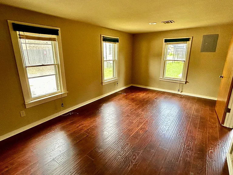 723 Jenkins Ave — Photo 7