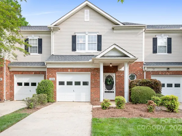3906 Thomas Ridge Dr, Charlotte, NC 28269
