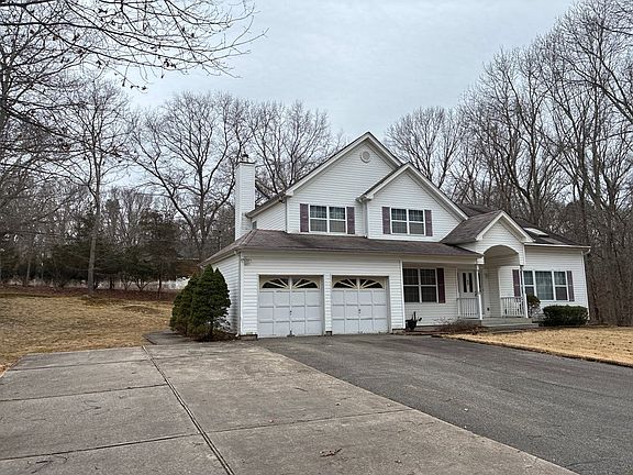 3rd image of 80 W Bartlett Rd