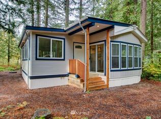 13 Riverside Dr., Deming, WA 98244