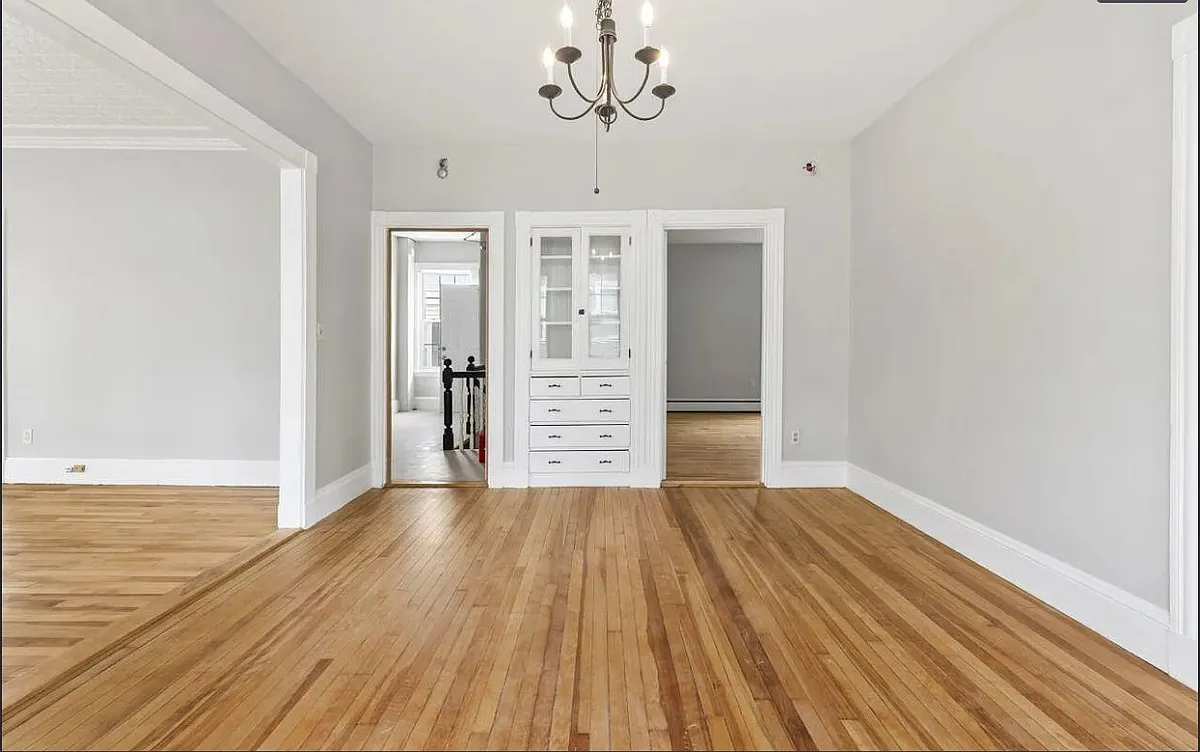 Building Photo - 53 Nichols St #2