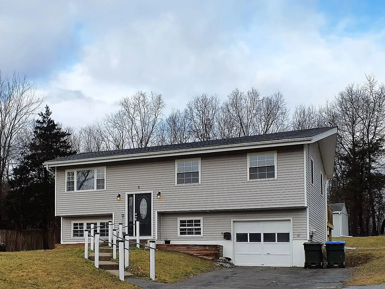 6 bed, $4,000 — Photo 2
