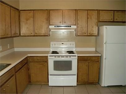 2nd image of 2008 Bancroft Rd