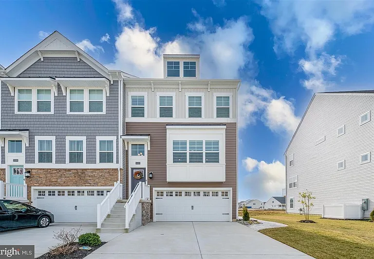 35302 Wright Way — Photo 1