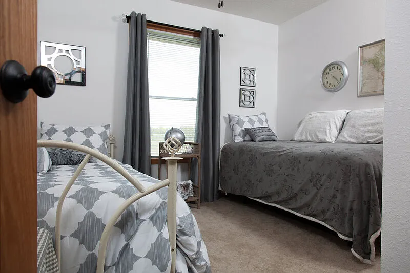 3 bed, 2.0 bath, $1,799 — Photo 4