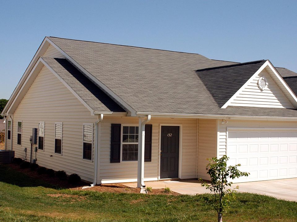 2nd image of 152 Springwood Ln