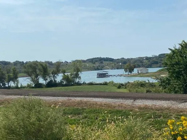 30623 W View Dr, Moravia, IA 52571