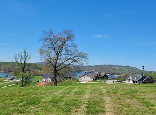 4131 Harbor View Dr, Morristown, TN 37814