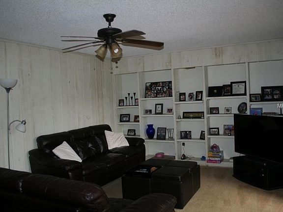 2nd image of 5258 Middle Ct #105