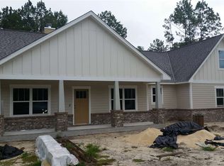 25 Geranium Trce, Crawfordville, FL 32327