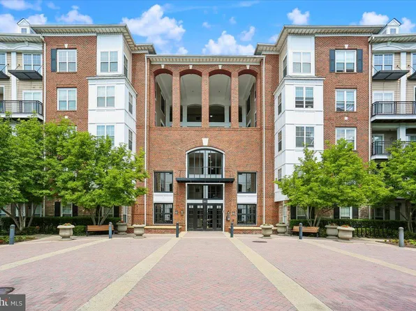 501 Hungerford Dr APT 105, Rockville, MD 20850