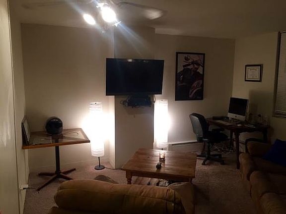 4th image of 1330 N Dearborn St APT 1501