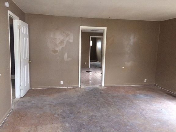 2nd image of 4405 14th Ave