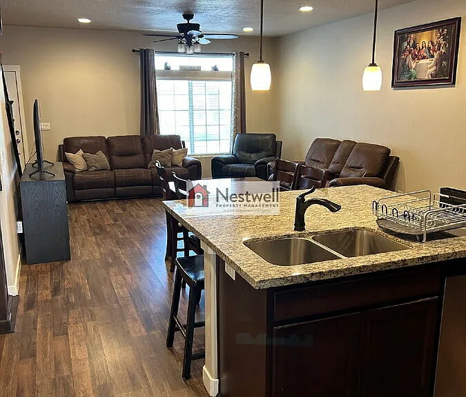 5696 W Red Ridge Ln — Photo 3