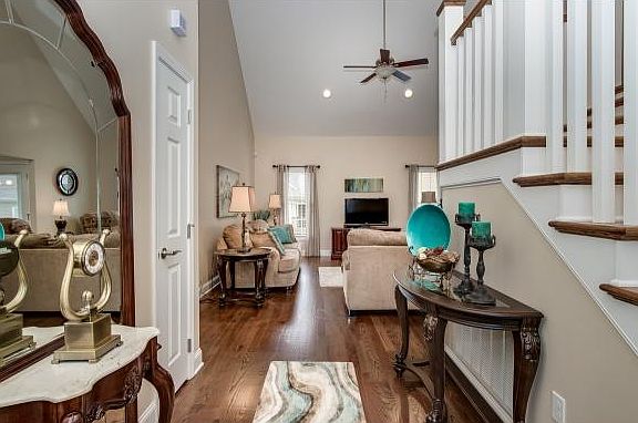 4th image of 1407 Wimbledon Ct
