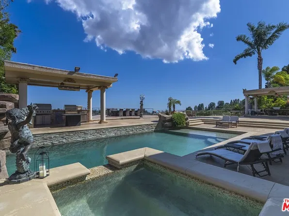 2716 Casiano Rd, Los Angeles, CA 90077