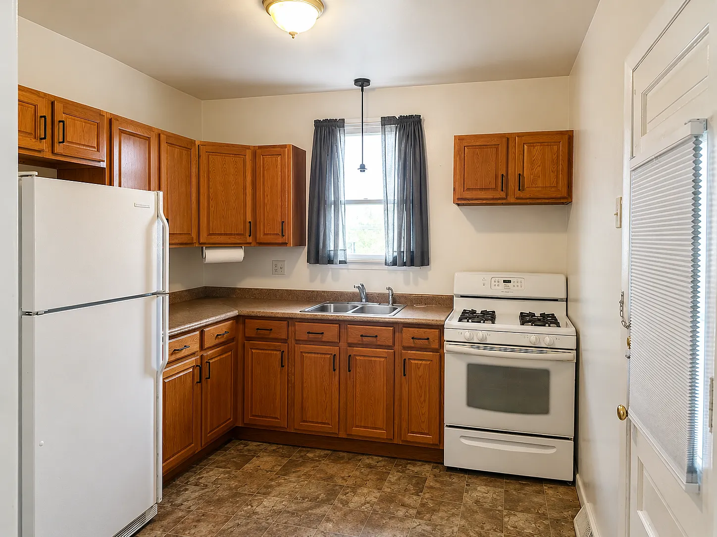 1 bed, 850 sqft, $975 — Photo 4
