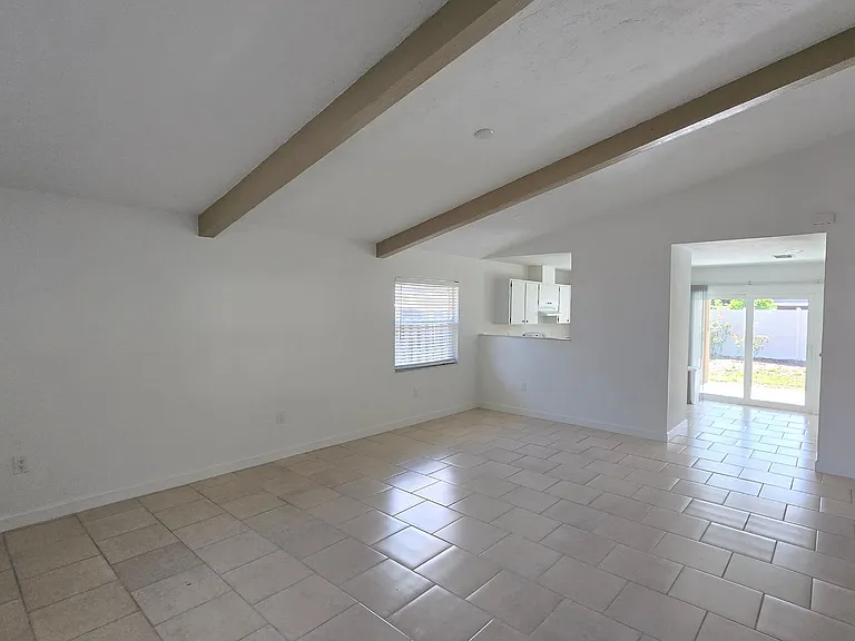 4705 Violet Ave — Photo 3