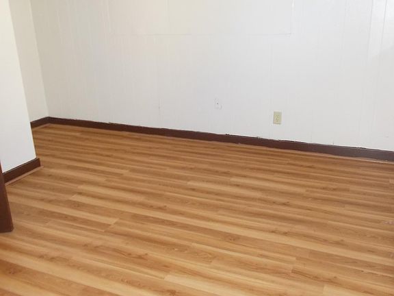 4th image of 119 S Henrietta Ave