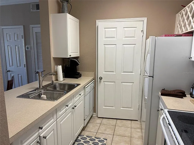 1216 S Missouri Ave #406 — Photo 14