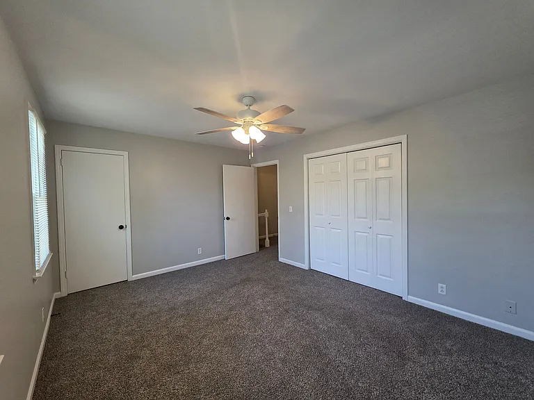 104 Twin Oaks Ct #B — Photo 14