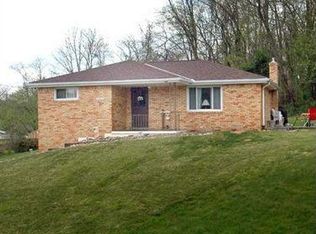 13457 Dean Dr, North Huntingdon, PA 15642