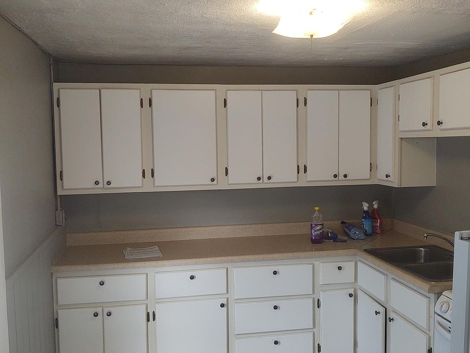 1st image of 511 E Scott St #2