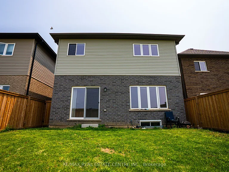 56 Rockledge Dr — Photo 32