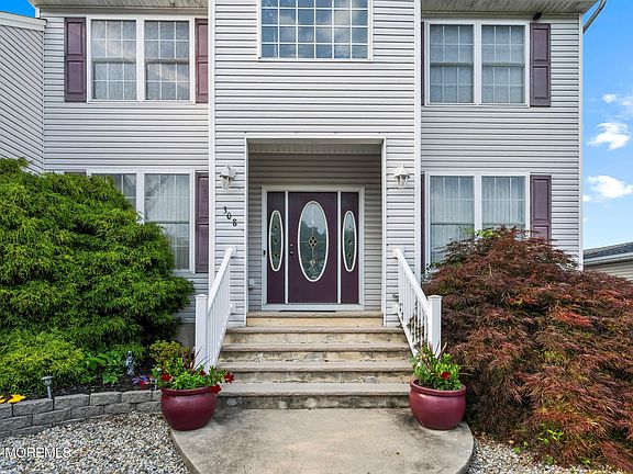 4th image of 308 Pine Forest Lane