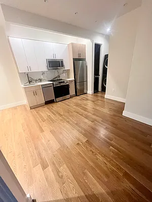 Rented by Nooklyn NYC LLC | media 27