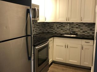 2016 NE 17th Ct #9, Fort Lauderdale, FL 33305