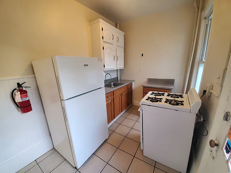 105 N Quarry St #2 — Photo 3