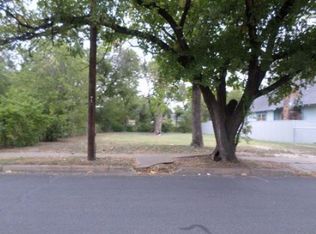 706 N Anglin St, Cleburne, TX 76031