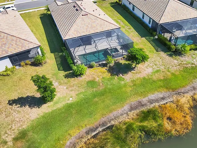 15716 Barefoot Beach Dr — Photo 29