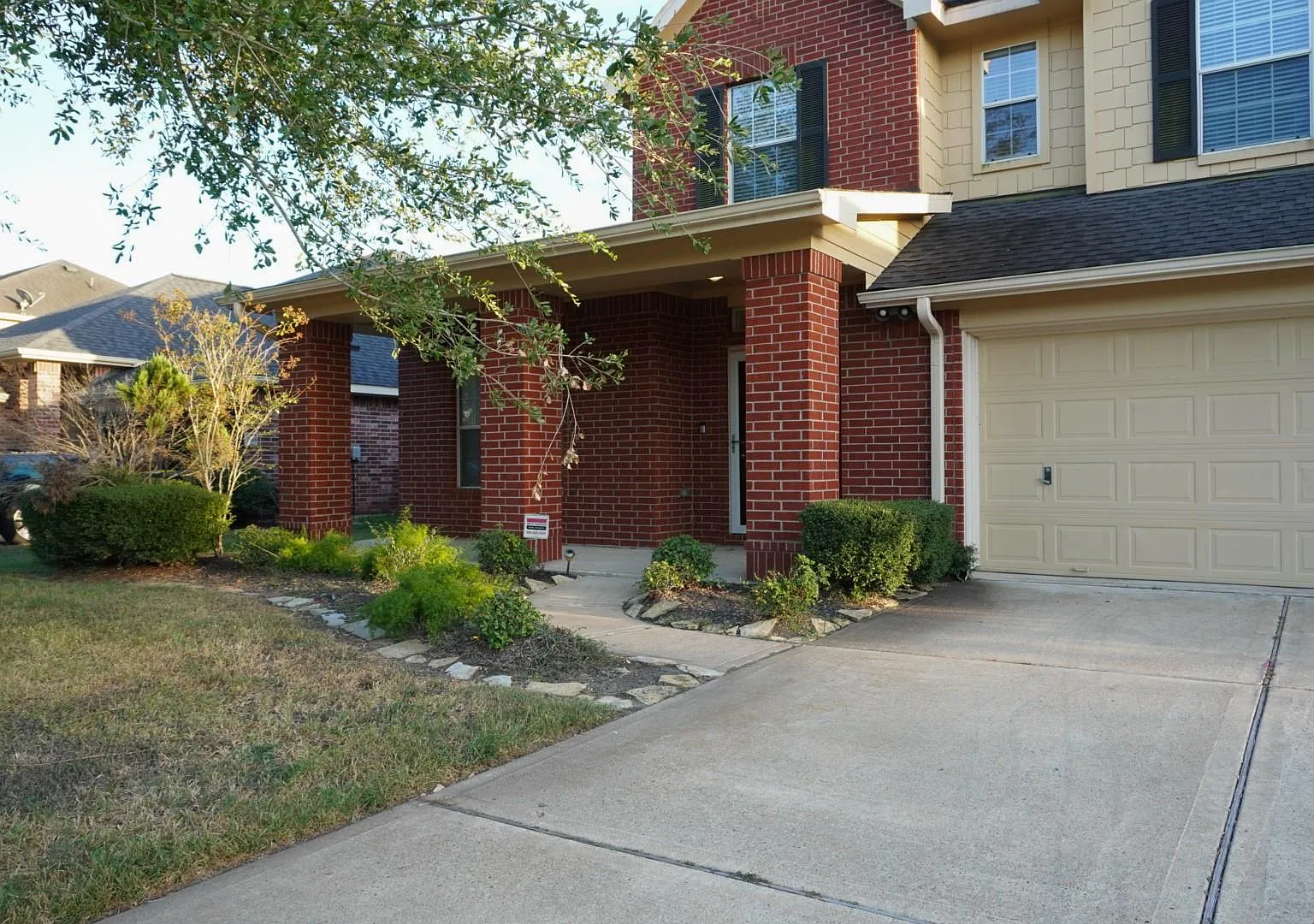 4 bed, 3.5 bath, 2915 sqft, $3,300 — Photo 4