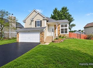 1457 Beaumont Cir, Bartlett, IL 60103