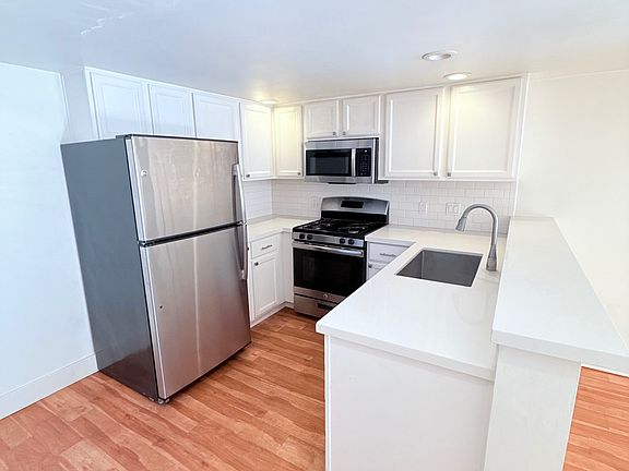 4th image of 1416 Garden St #3